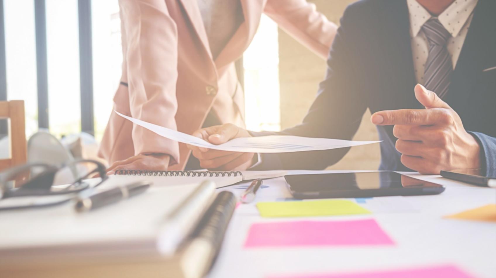 Sesiune de training și colaborare între membrii echipei brynteliora